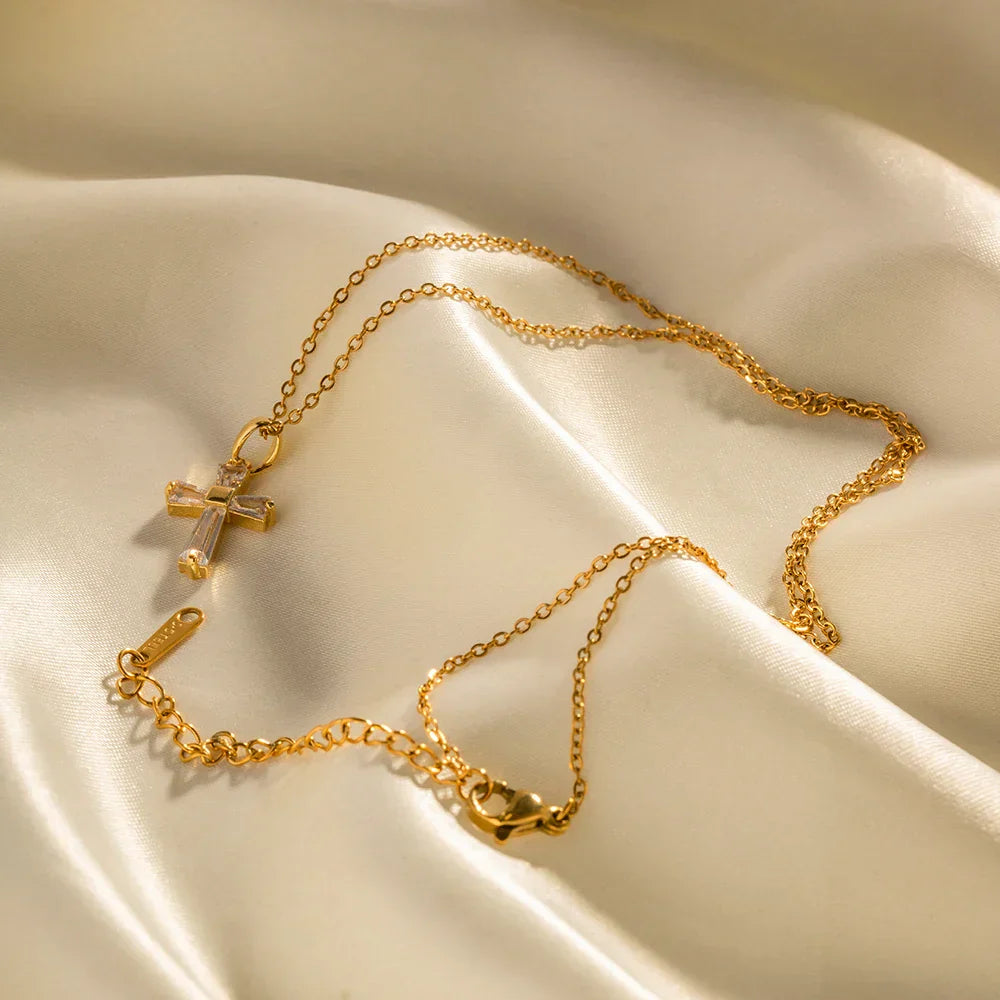 Halsketting met Delicate Diamanten Kruis Hanger