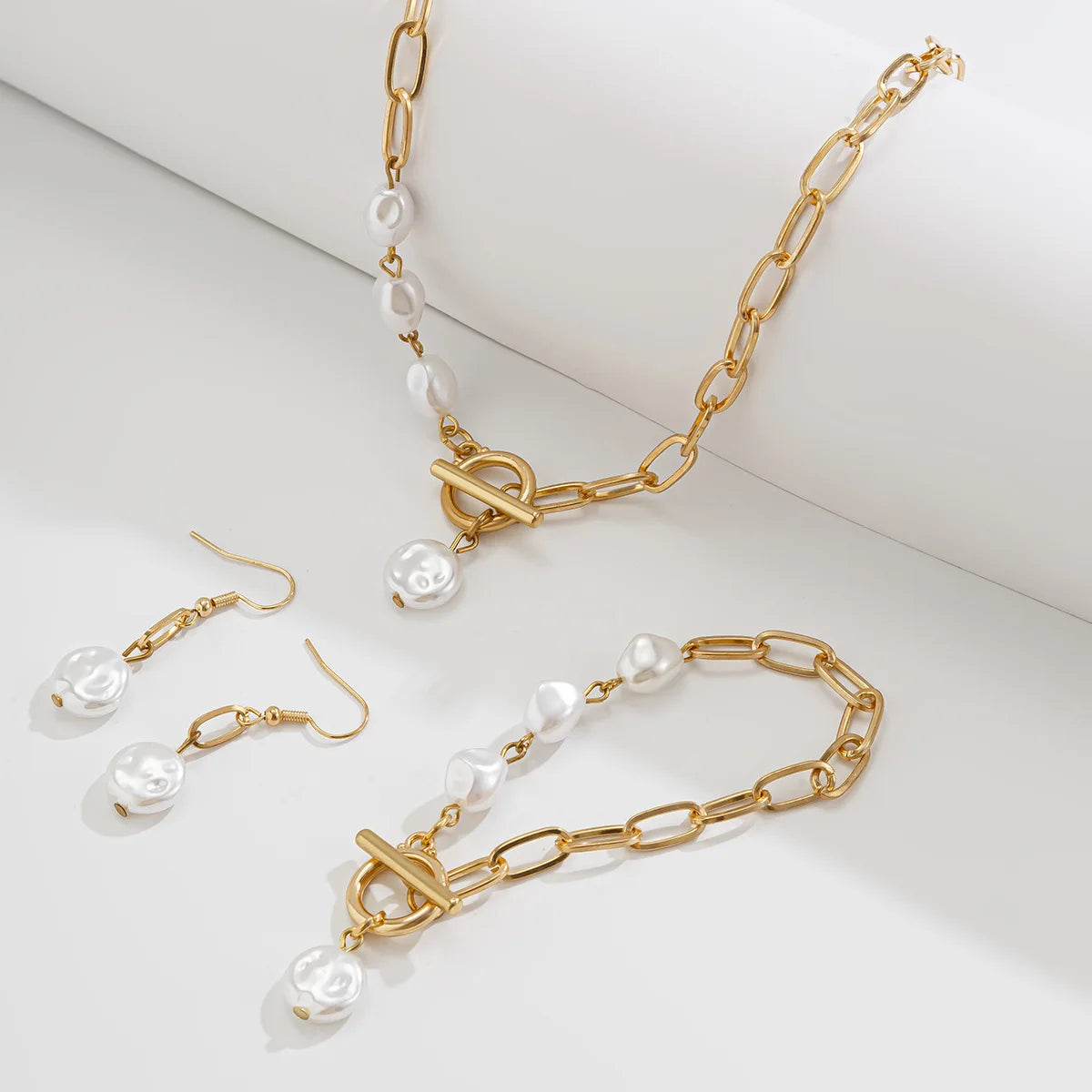 Set van Ketting, Armband en Oorbellen in Elegante Paperclip Parels