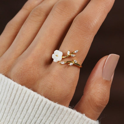 Rise – Witte Bloesem Ring